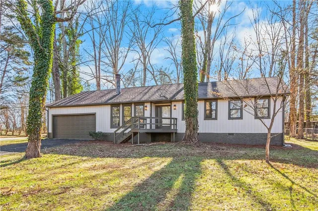 $329,900 | 6900 Harpervalley Lane, Clemmons, NC 27012