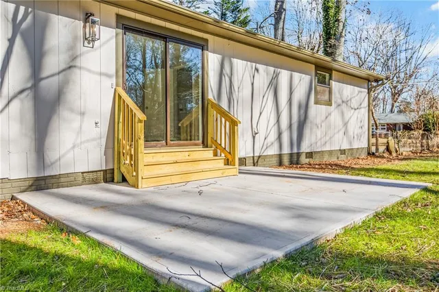 $329,900 | 6900 Harpervalley Lane, Clemmons, NC 27012