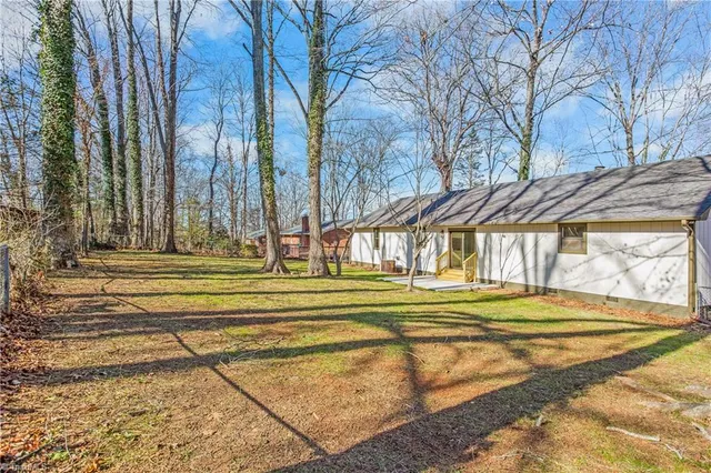 $329,900 | 6900 Harpervalley Lane, Clemmons, NC 27012