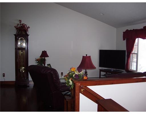 201 Fort Road Presque Isle, ME 04769 - Photo 21 of 25 Living Room.