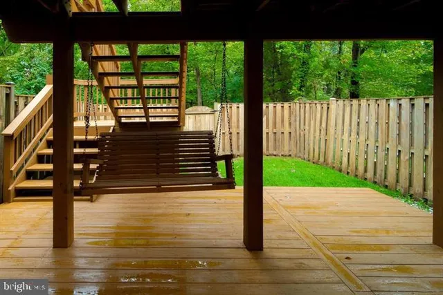 $539,995 | 1120 Stevenson Court, Herndon, VA 20170