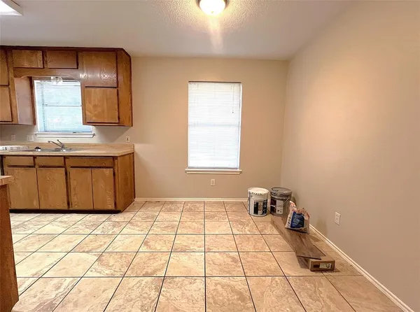 $1,250 | 1106 Curtis Drive, Unit A, Weatherford, TX 76086