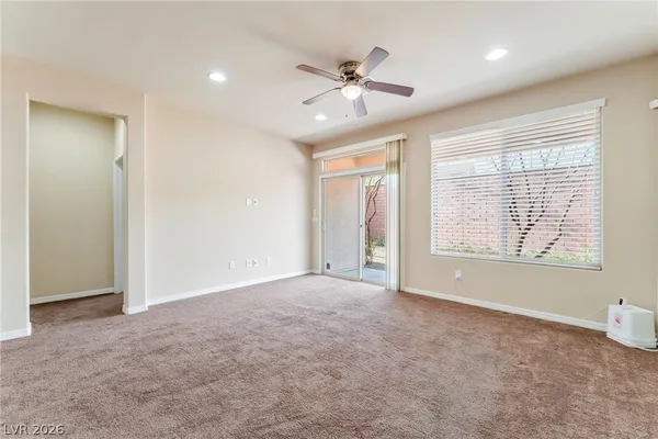 $2,300 | 10251 Copalito Drive, Las Vegas, NV 89178
