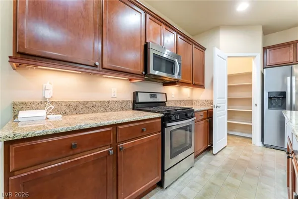 $2,300 | 10251 Copalito Drive, Las Vegas, NV 89178
