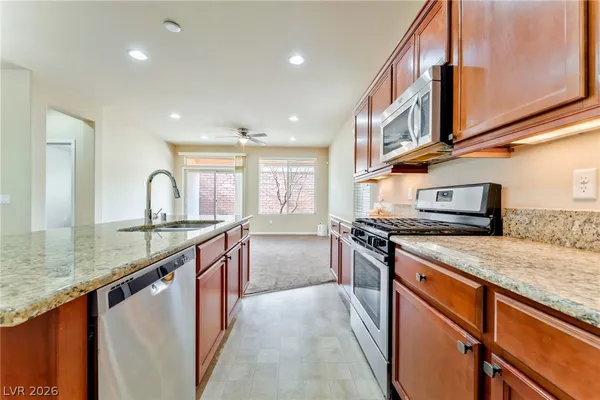 $2,300 | 10251 Copalito Drive, Las Vegas, NV 89178