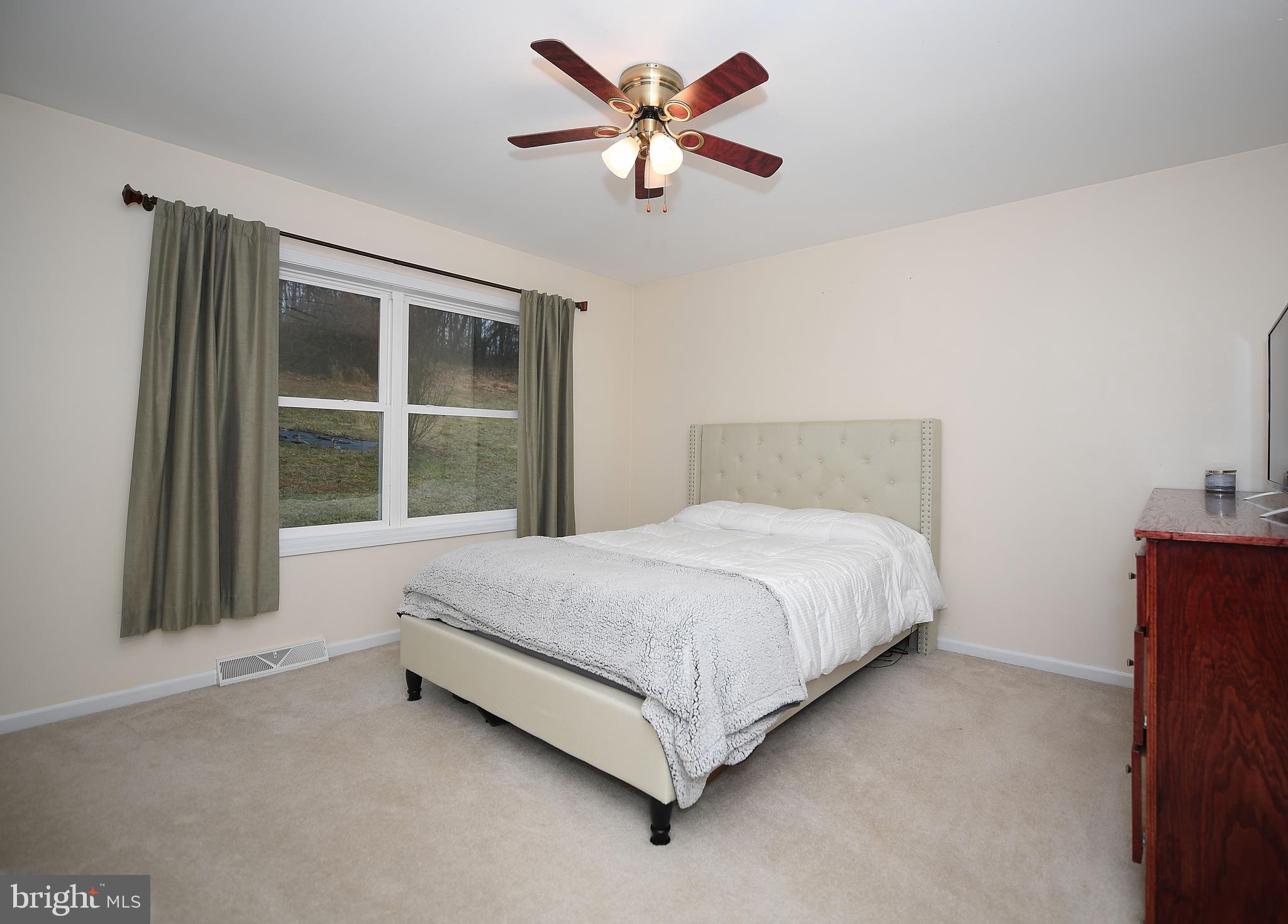 2016 Harkins Road Pylesville, MD 21132 - Photo 13 of 33 Owner's Suite