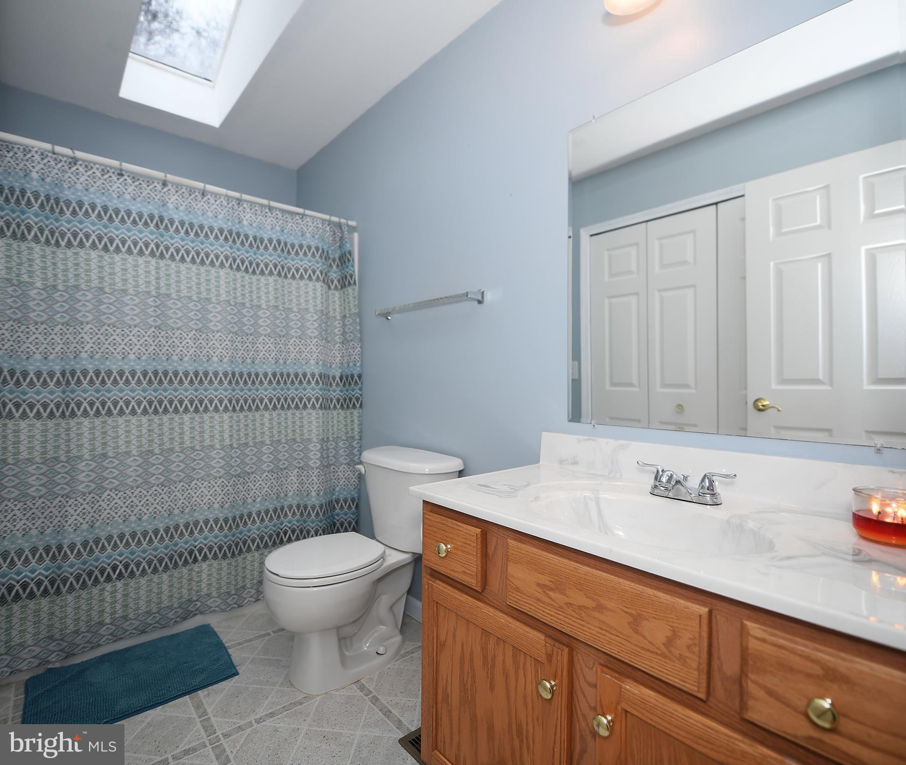2016 Harkins Road Pylesville, MD 21132 - Photo 21 of 33 Hall Full Bath with Tub, Shower and Skylight!