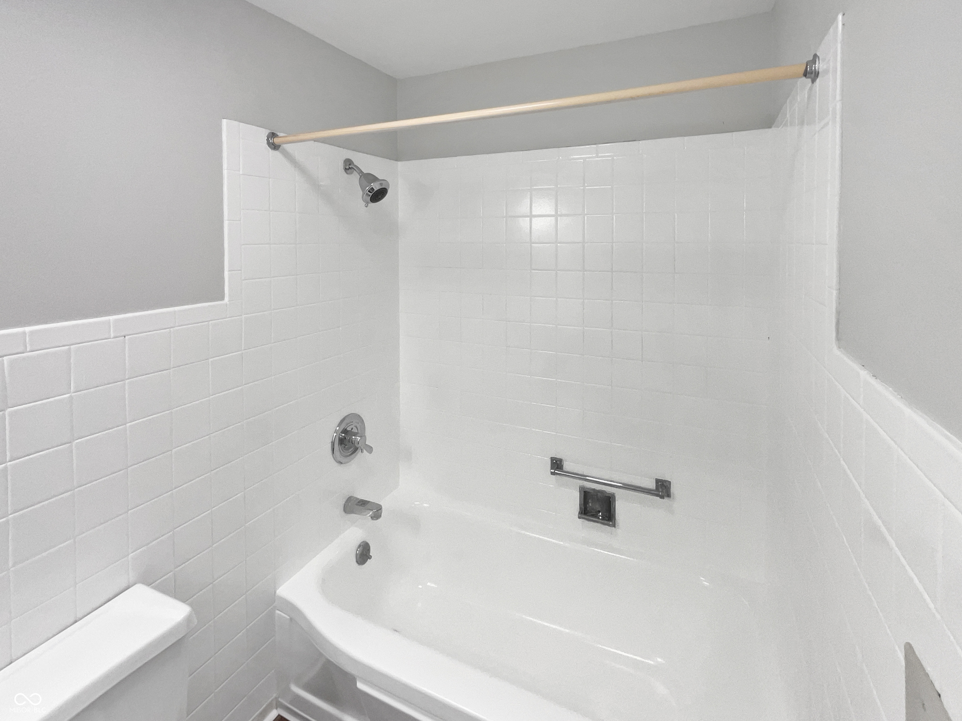 7459 Harcourt Road Indianapolis, IN 46260 - Photo 14 of 23