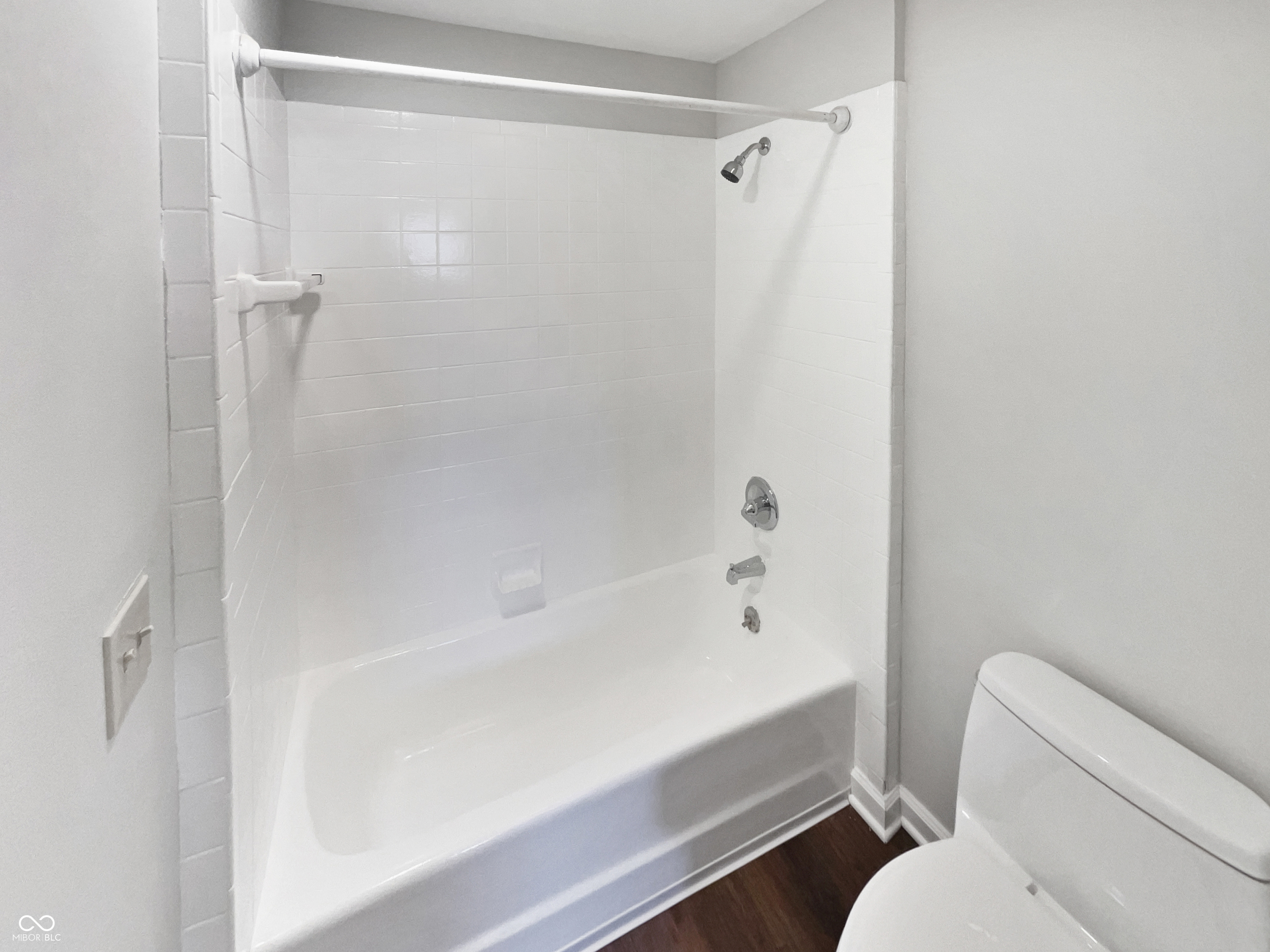 7459 Harcourt Road Indianapolis, IN 46260 - Photo 21 of 23