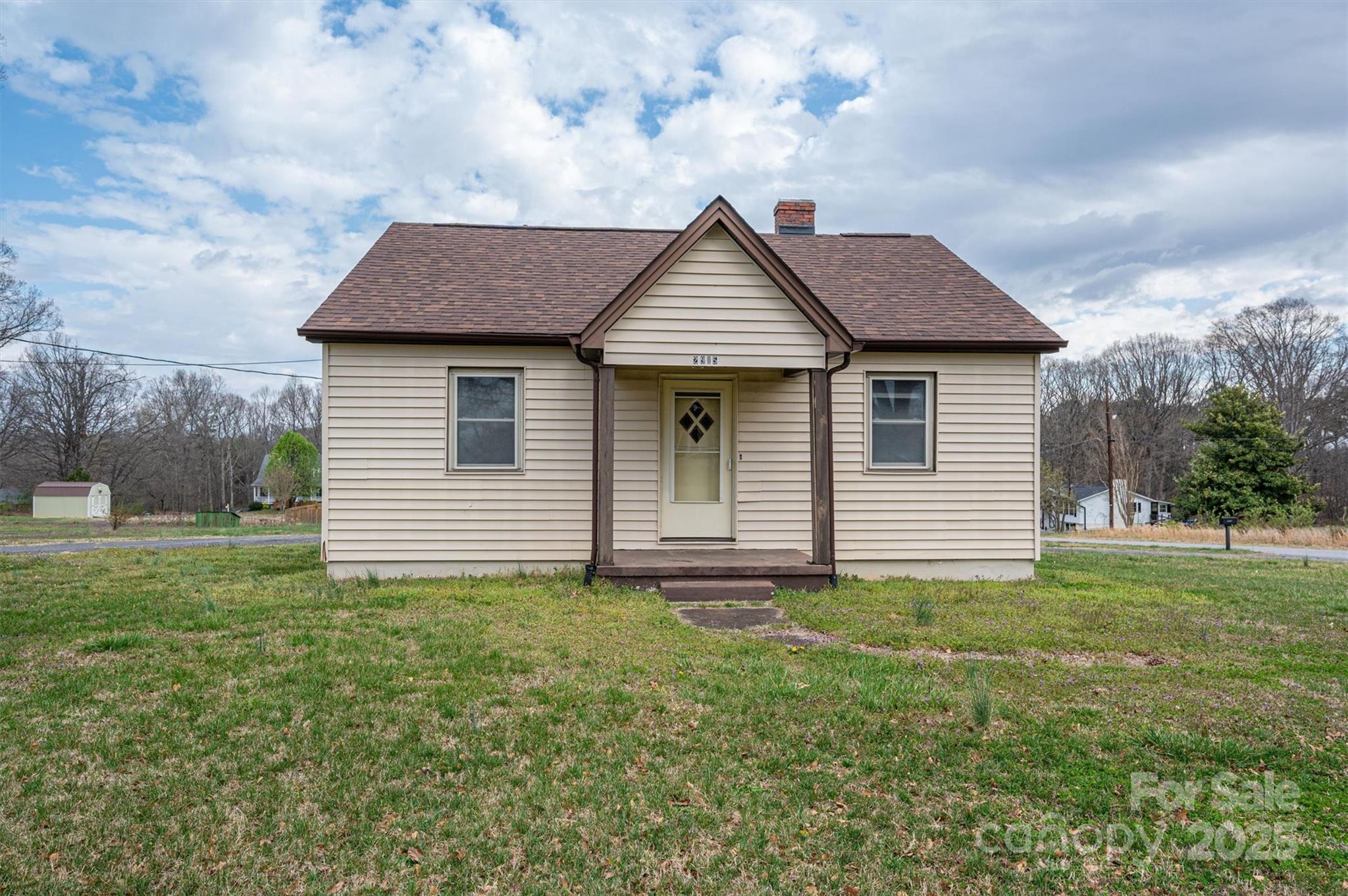 2915 Spencer Road Northeast Conover, NC 28613 - Photo 3 of 33 Gallery Image 3