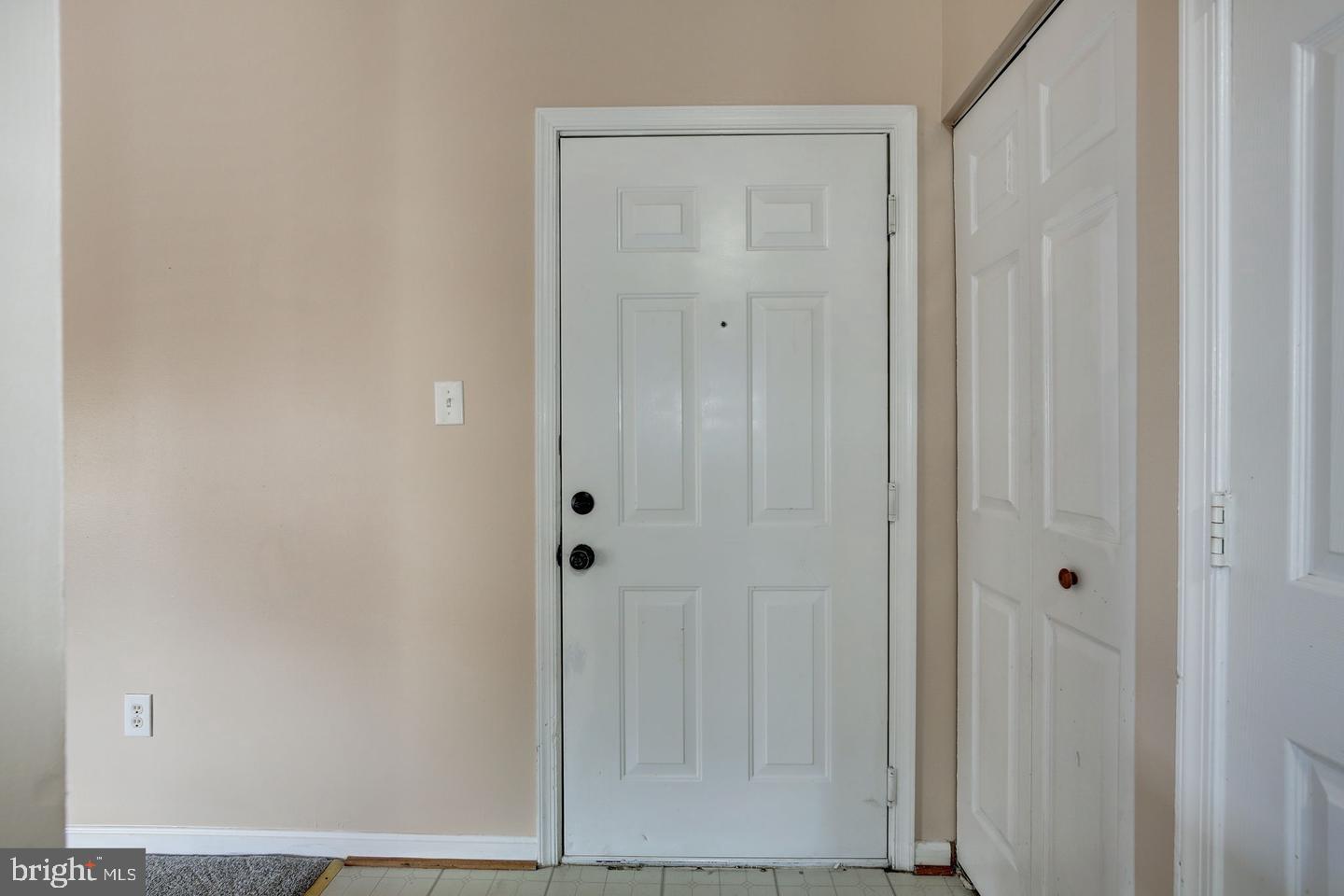 2106 Whitehall Road, Unit 2D Frederick, MD 21702 - Photo 4 of 33