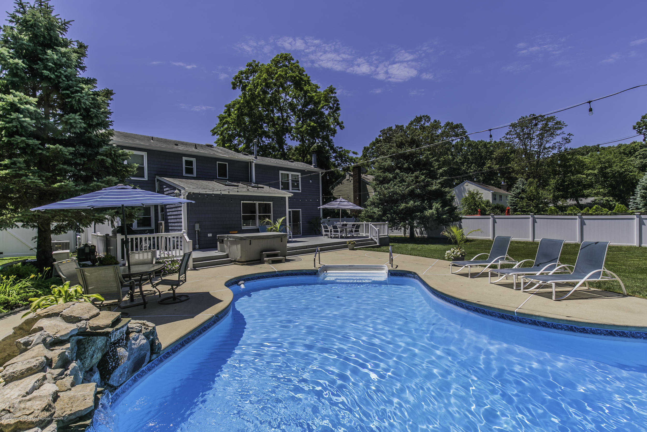 32 Rozbern Drive Eatontown, NJ 07724 - Photo 3 of 49 Jengo_19