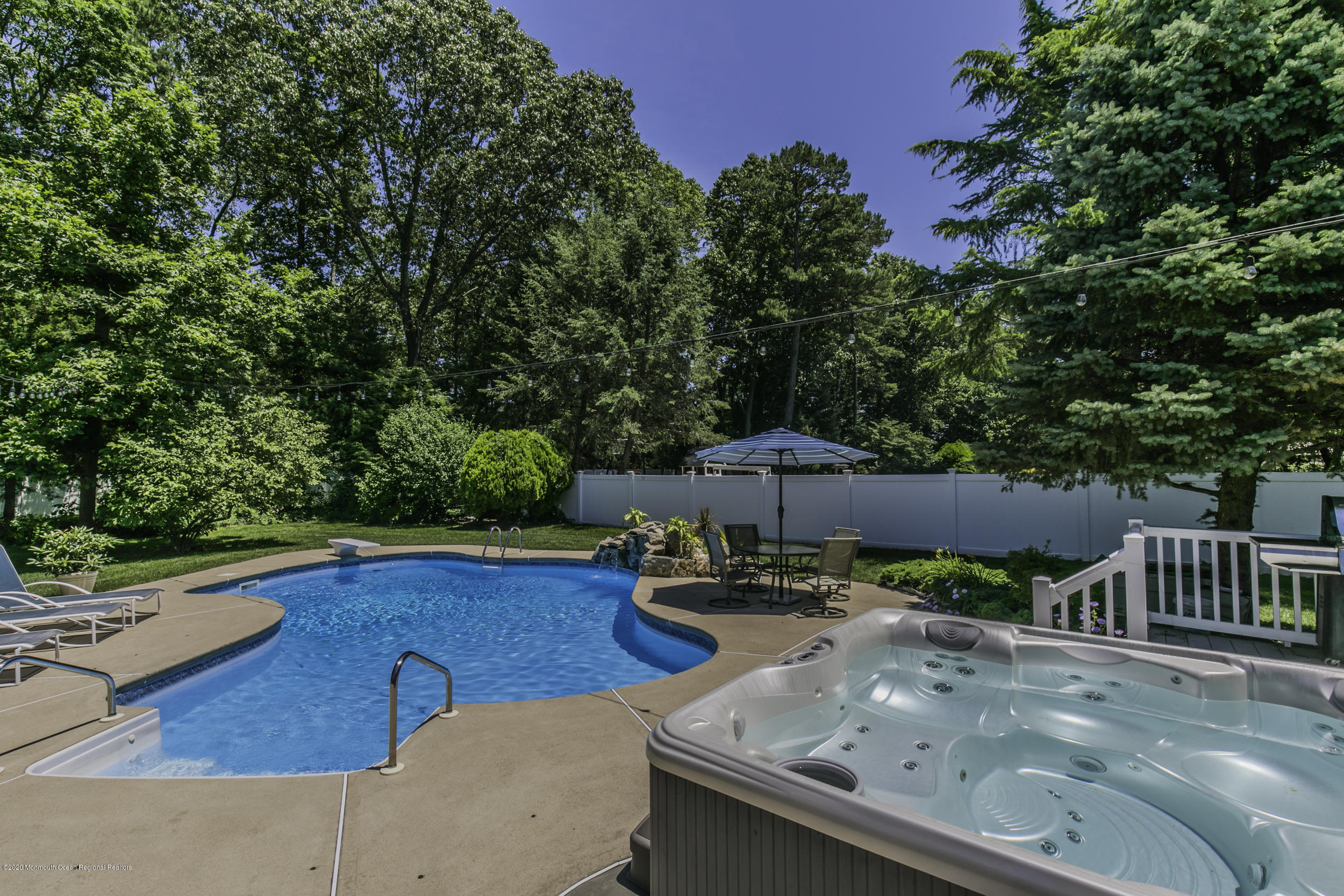 32 Rozbern Drive Eatontown, NJ 07724 - Photo 44 of 49 Jengo_23