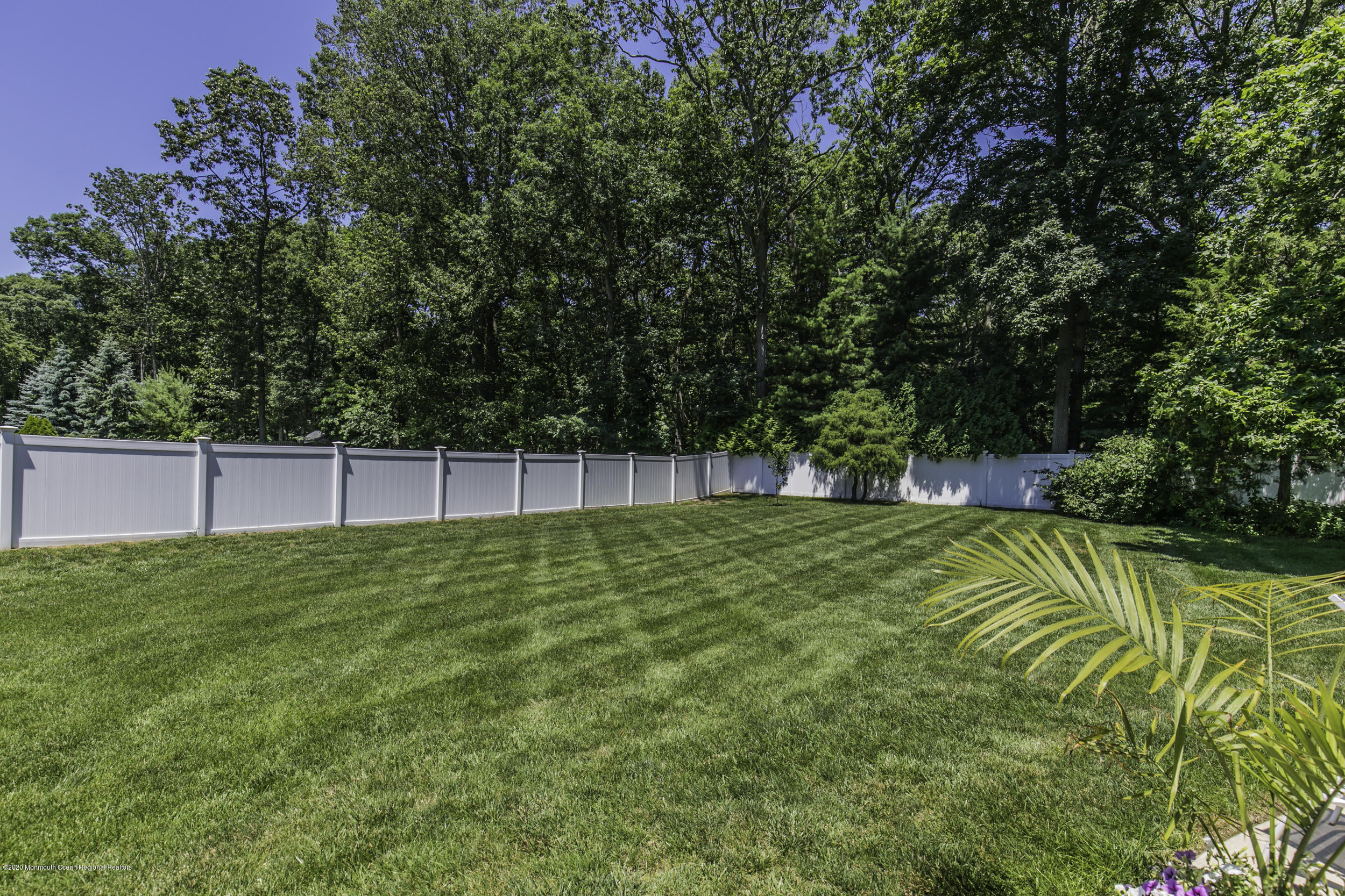 32 Rozbern Drive Eatontown, NJ 07724 - Photo 45 of 49 Jengo_24