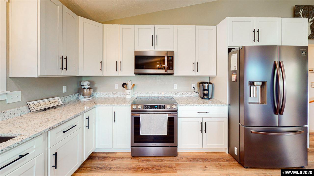28776 Berlin Road Sweet Home, OR 97386 - Photo 12 of 35 Gallery Image 12