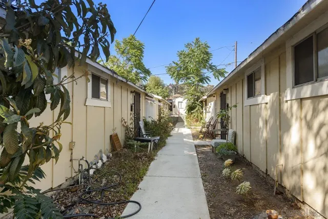 $1,895 | 5616 Riley Street, San Diego, CA 92110