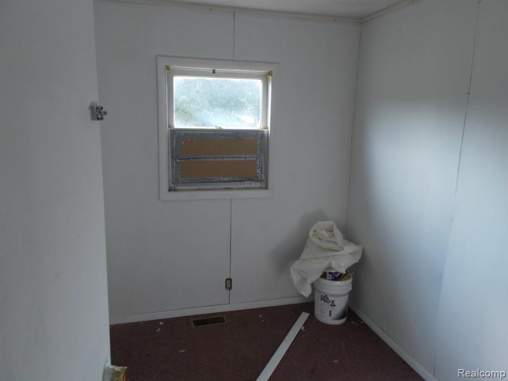 7120 Cork Road Owosso, MI 48867 - Photo 16 of 27 DSCN0831.jpg