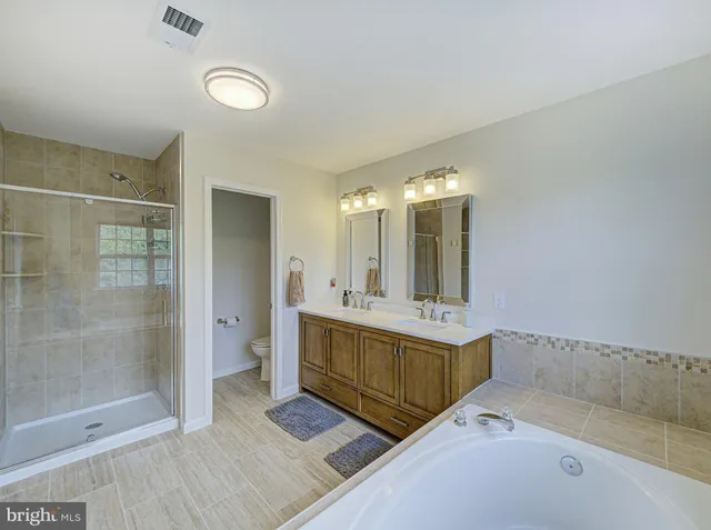 $712,000 | 3 Pony Lane, Flemington, NJ 08822