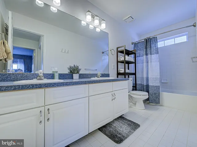 $712,000 | 3 Pony Lane, Flemington, NJ 08822