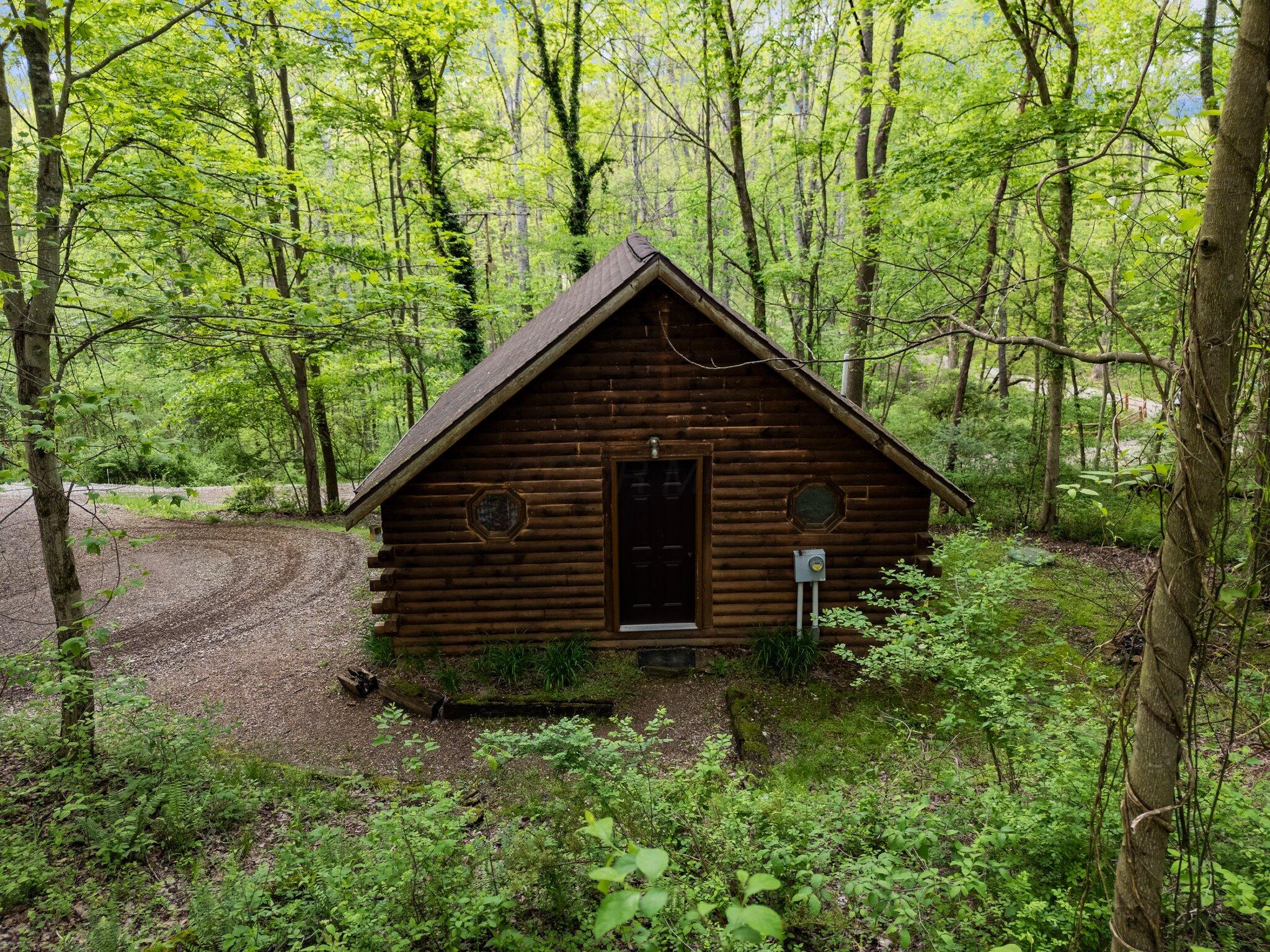 26975 Chapel Ridge Road Logan, OH 43138 - Photo 55 of 98 CABINS