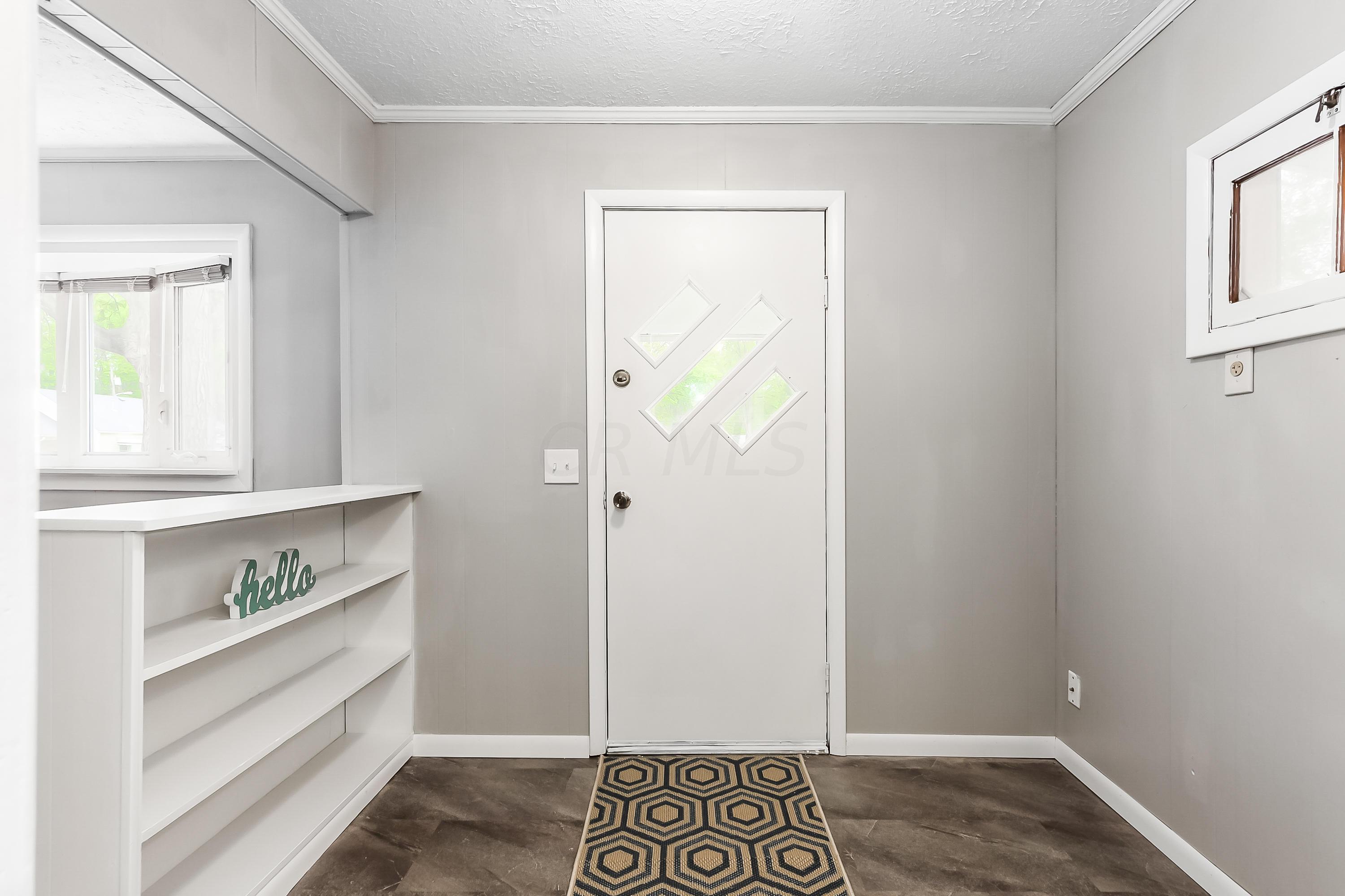 2554 Claridon Road Columbus, OH 43231 - Photo 3 of 33 Gallery Image 3