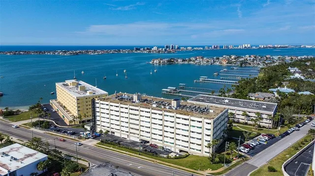 $425,000 | 100 Bluff View Drive, Unit 514A, Belleair Bluffs, FL 33770