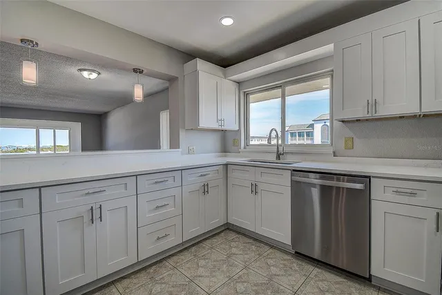 $425,000 | 100 Bluff View Drive, Unit 514A, Belleair Bluffs, FL 33770