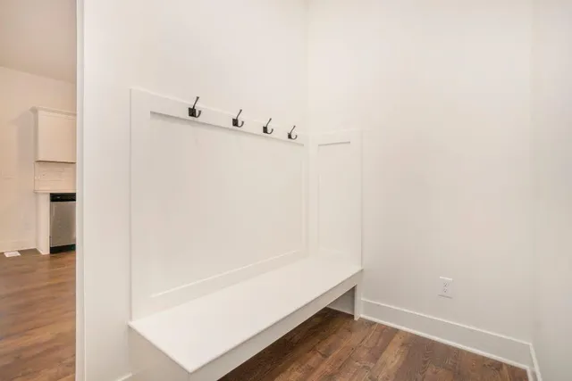 $539,900 | 9392 River Valley Drive Southeast, Alto, MI 49302