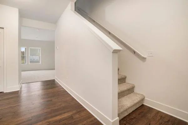 $539,900 | 9392 River Valley Drive Southeast, Alto, MI 49302