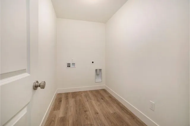 $539,900 | 9392 River Valley Drive Southeast, Alto, MI 49302