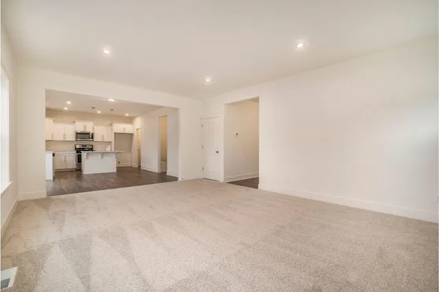 $539,900 | 9392 River Valley Drive Southeast, Alto, MI 49302