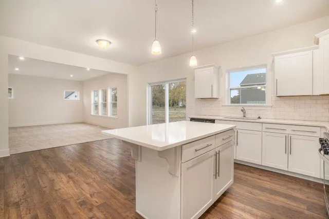 $539,900 | 9392 River Valley Drive Southeast, Alto, MI 49302