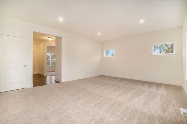 $539,900 | 9392 River Valley Drive Southeast, Alto, MI 49302