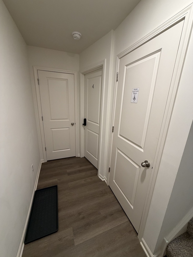 1555 Sequoia Way Pingree Grove, IL 60140 - Photo 13 of 17 a view of a hallway