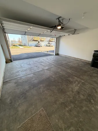 $2,900 | 1555 Sequoia Way, Pingree Grove, IL 60140