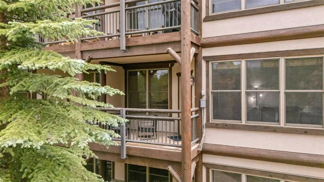 $999,000 | 33 Broken Lance Drive, Unit 206S, Breckenridge, CO 80424