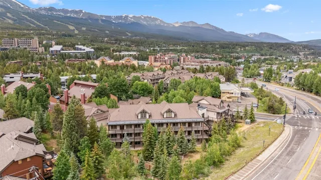 $999,000 | 33 Broken Lance Drive, Unit 206S, Breckenridge, CO 80424