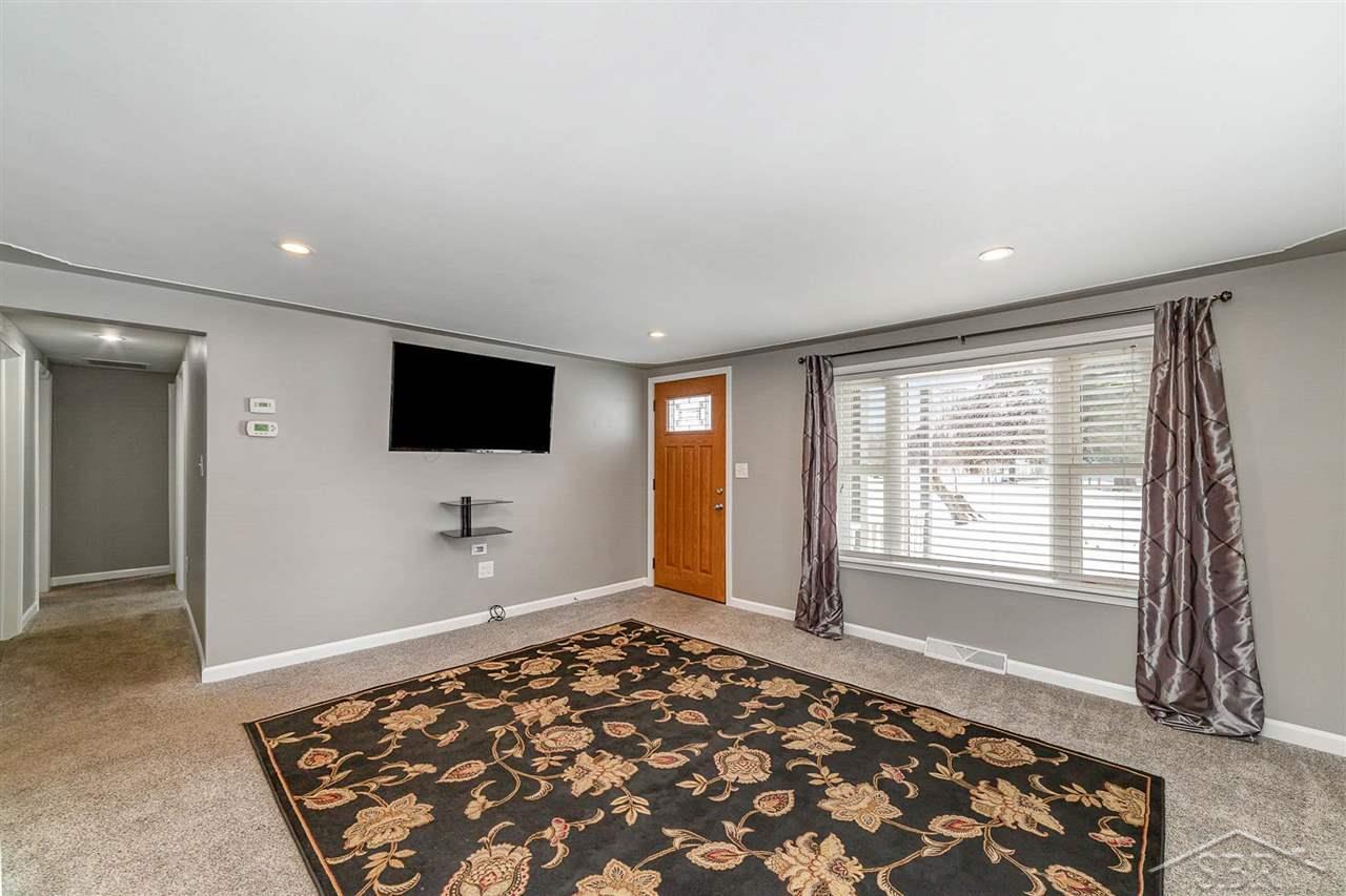 21970 Roosevelt Road Merrill, MI 48637 - Photo 2 of 28 50065643-1.JPG