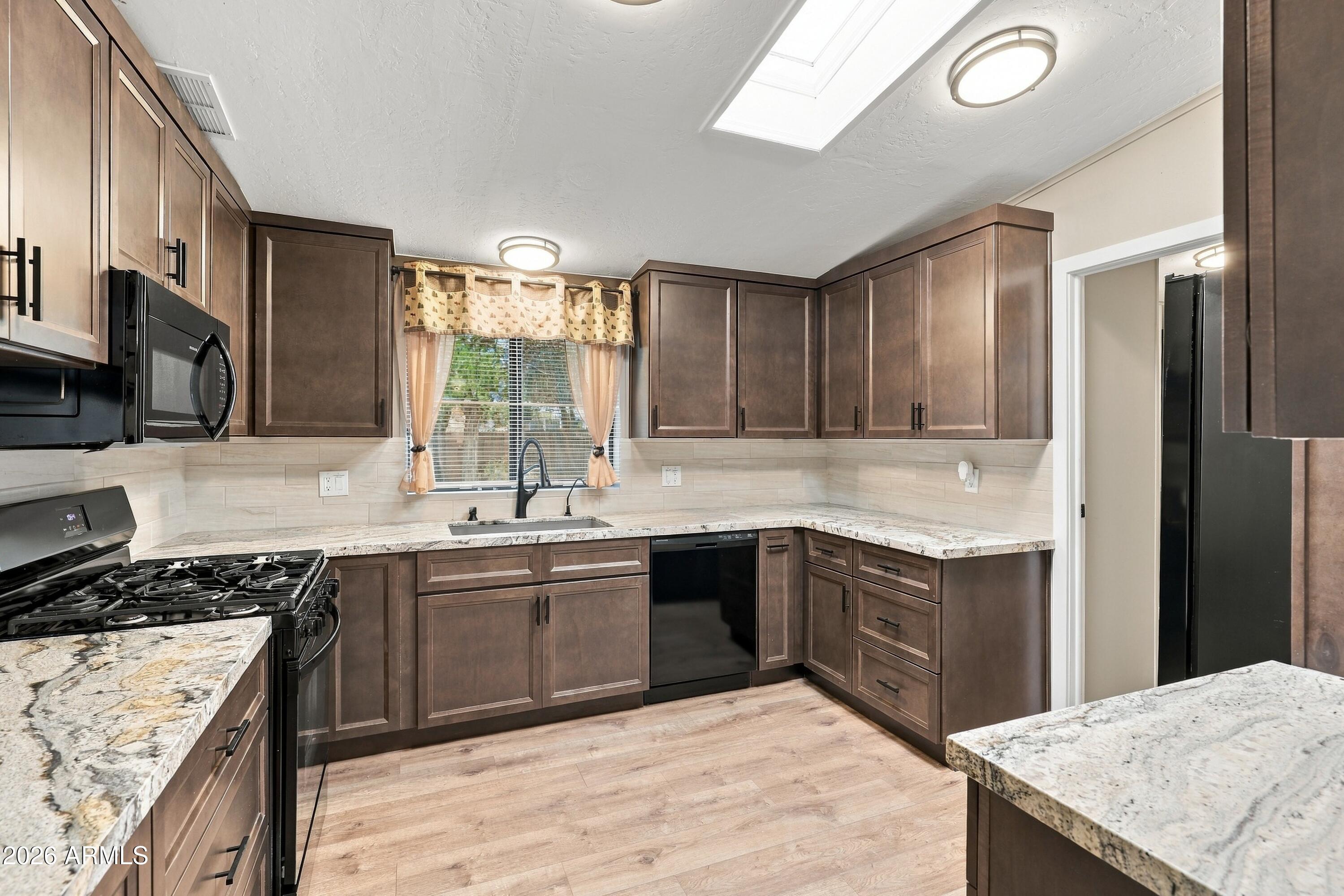 104 North Lakeshore Road Payson, AZ 85541 - Photo 15 of 33 lakeshore_rd_013