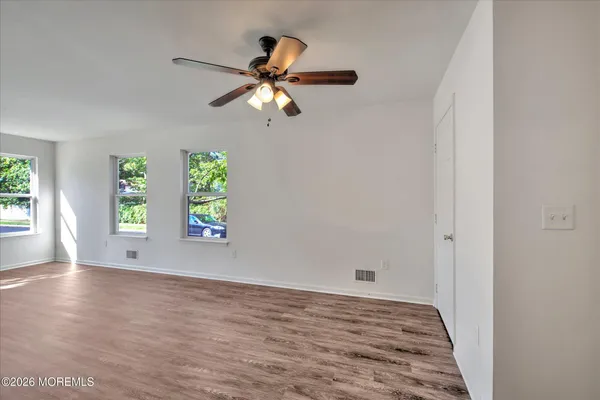 $2,800 | 11 Esplanade Way, Bayville, NJ 08721