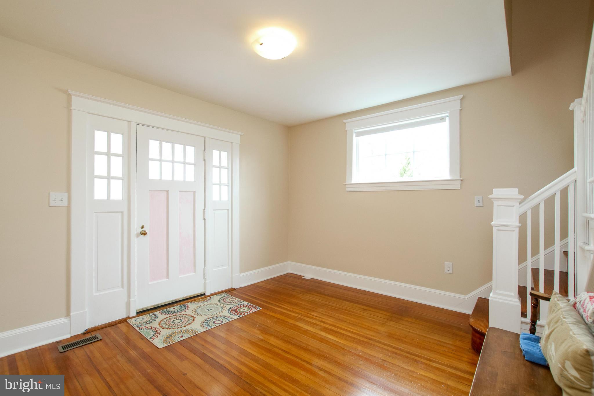 3611 Latham Road Baltimore, MD 21207 - Photo 3 of 30 Large foyer