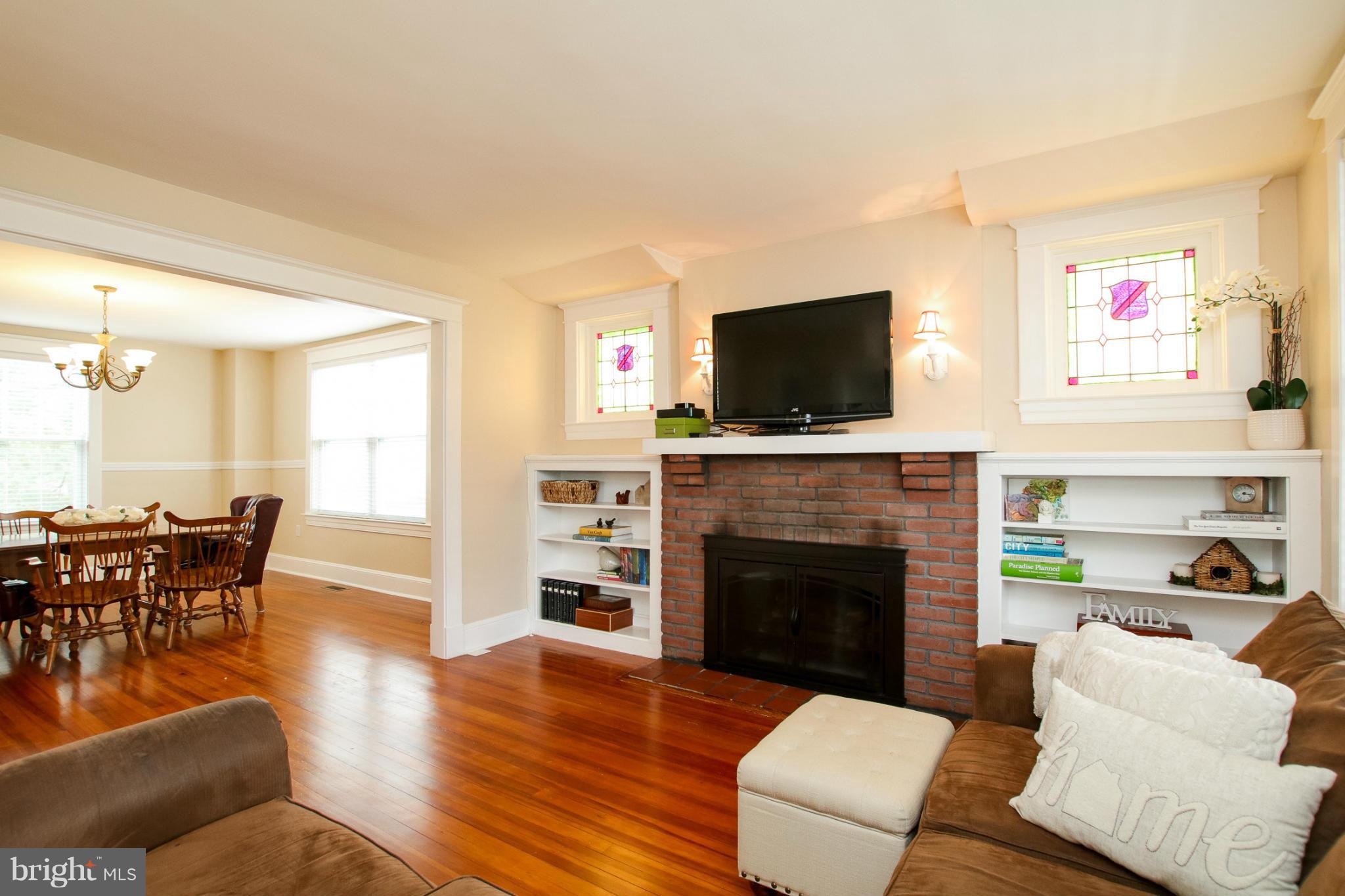3611 Latham Road Baltimore, MD 21207 - Photo 6 of 30 Living Room