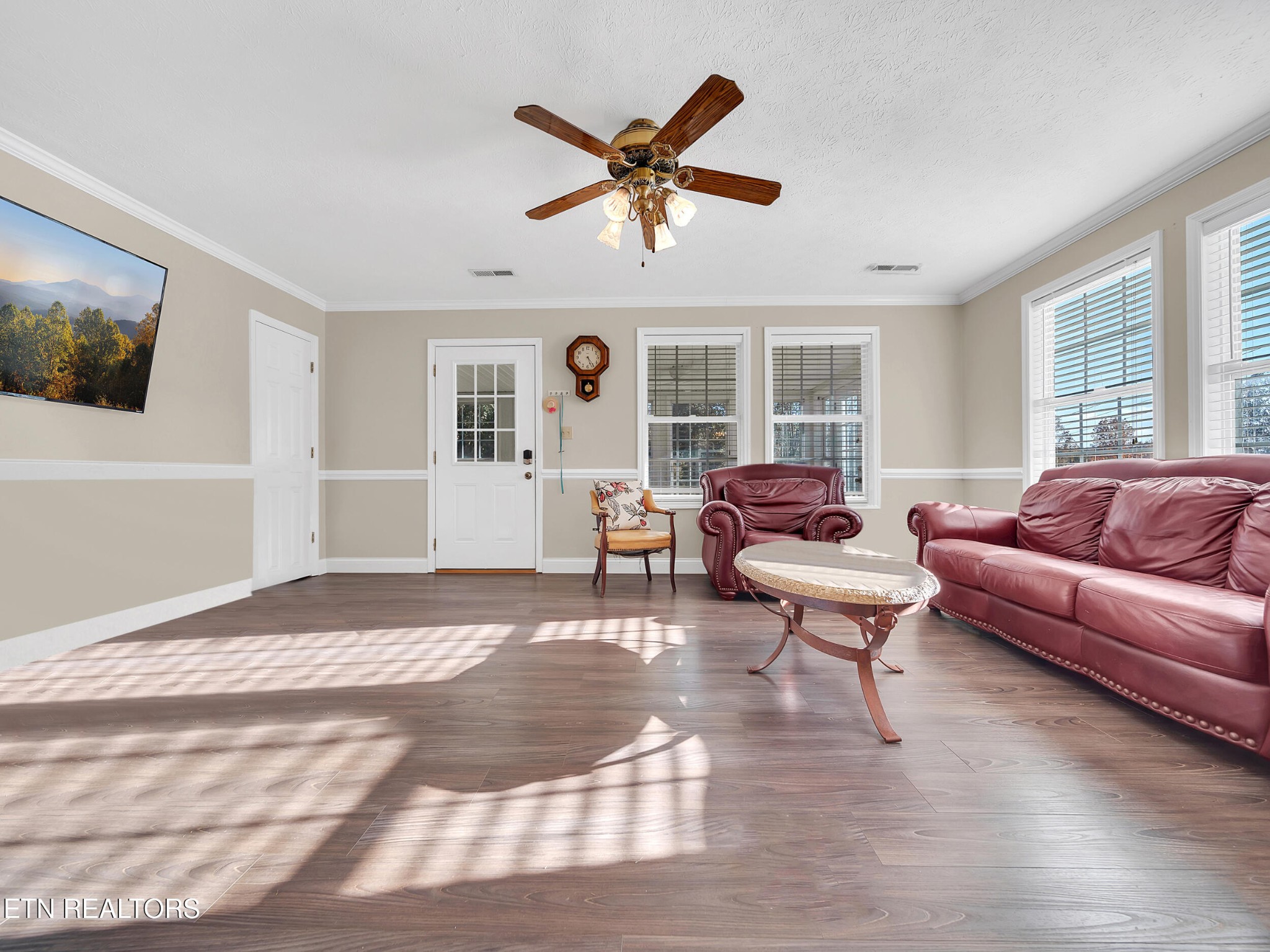 9256 Hines Valley Road Lenoir City, TN 37771 - Photo 13 of 46 a living room with furniture and window