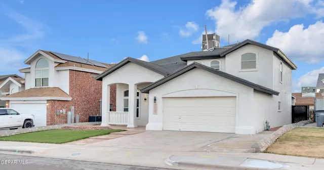 a view of a house with a outdoor space