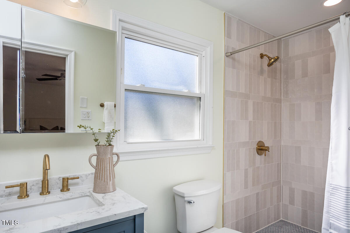 3615 Octavia Street Raleigh, NC 27606 - Photo 24 of 39 3615Octavia018