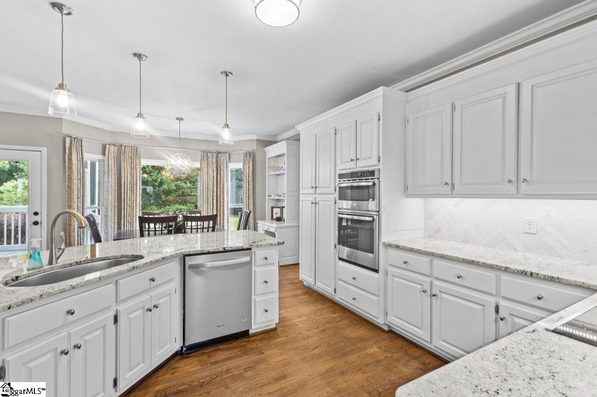 9 English Oak Road Simpsonville, SC 29681 - Photo 8 of 35 Gallery Image 8