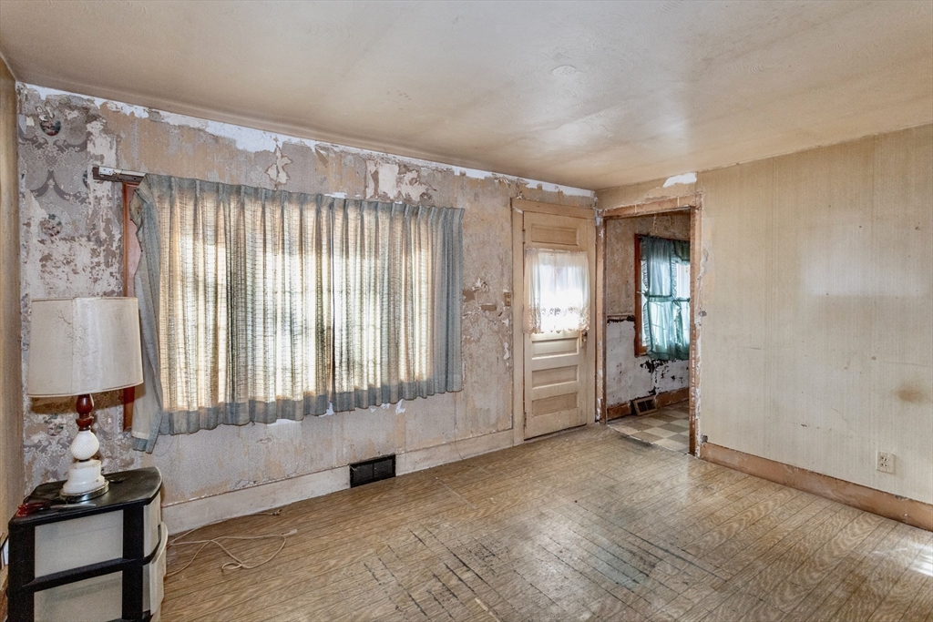 43 NW Road Westfield, MA 01085 - Photo 11 of 34 Gallery Image 11