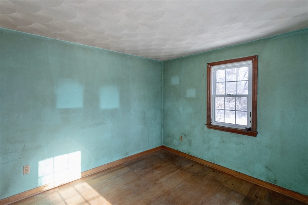 43 NW Road Westfield, MA 01085 - Photo 13 of 34 Gallery Image 13