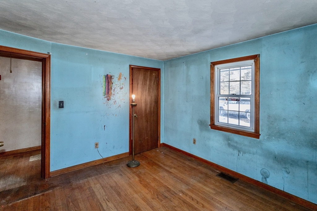 43 NW Road Westfield, MA 01085 - Photo 16 of 34 Gallery Image 16