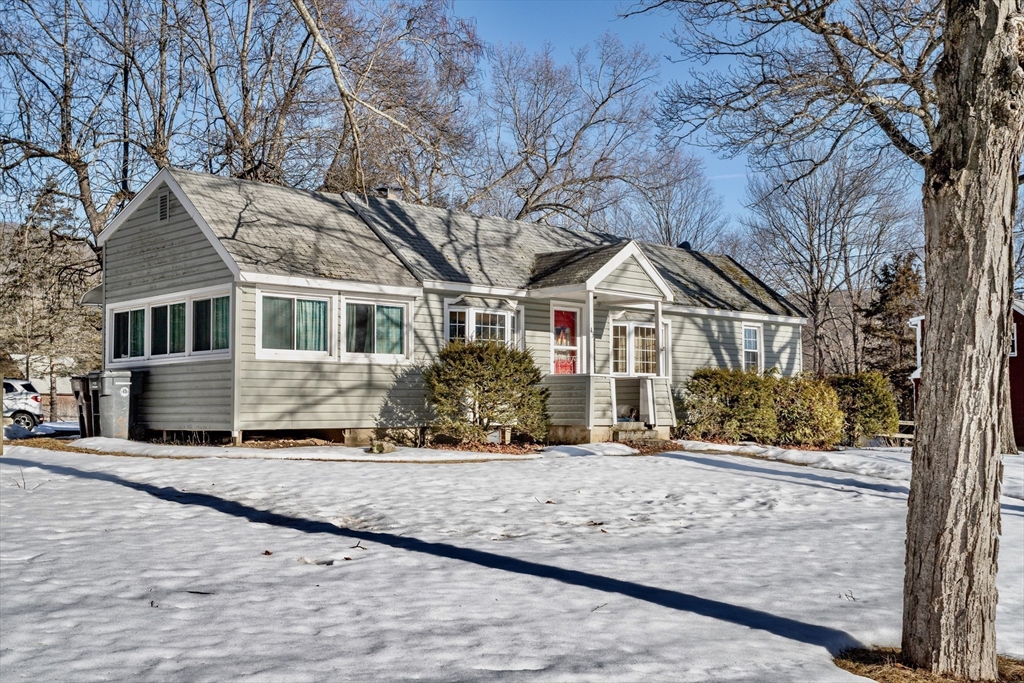 43 NW Road Westfield, MA 01085 - Photo 2 of 34 Gallery Image 2